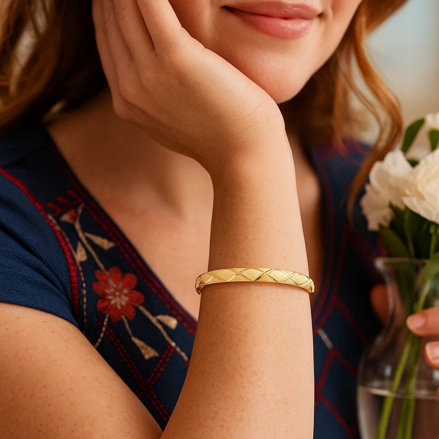 10k Yellow Gold Slender Diamond Pattern Textured Bangle (6.00 mm)